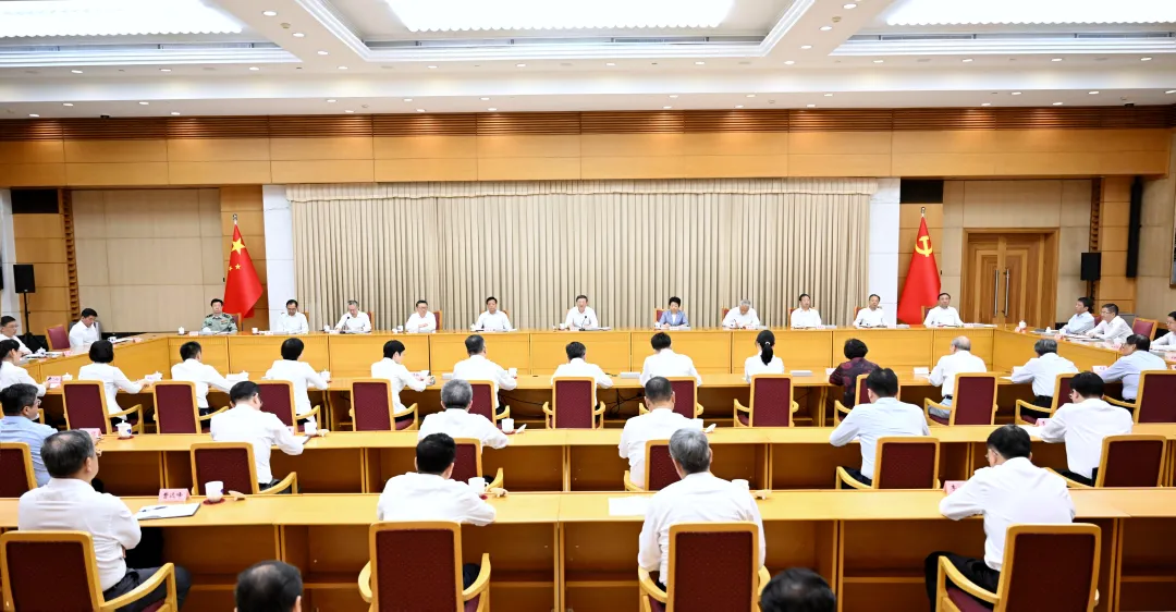 座谈会1.jpg